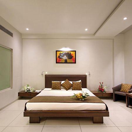 Prakruti Resort Vadodara Exterior foto